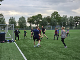 Laatste training S.K.N.W.K. JO11-1JM (partijtje tegen de ouders) van maandag 27 mei 2024 (68/137)